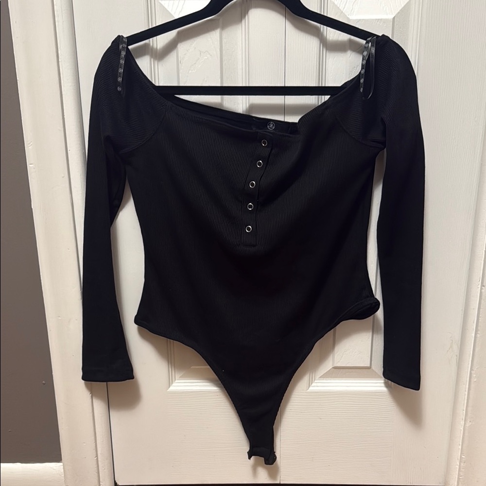 Black off the shoulder Long Sleeve Top with Button Accents